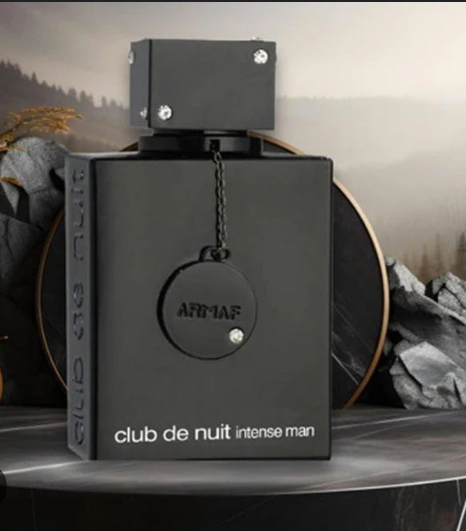 Club De Nuit: Intense Man de Armaf Masculine Eau de Toilette Fragancia